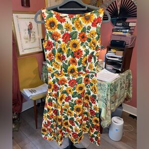 Heart of Haute Vintage Style 1950s Sunflower Dress Size Small Retail $100+